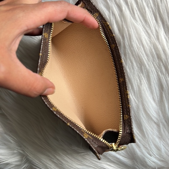 Authentic Louis Vuitton Cosmetic Pouch (from Bucket PM) - Picture 5 of 13